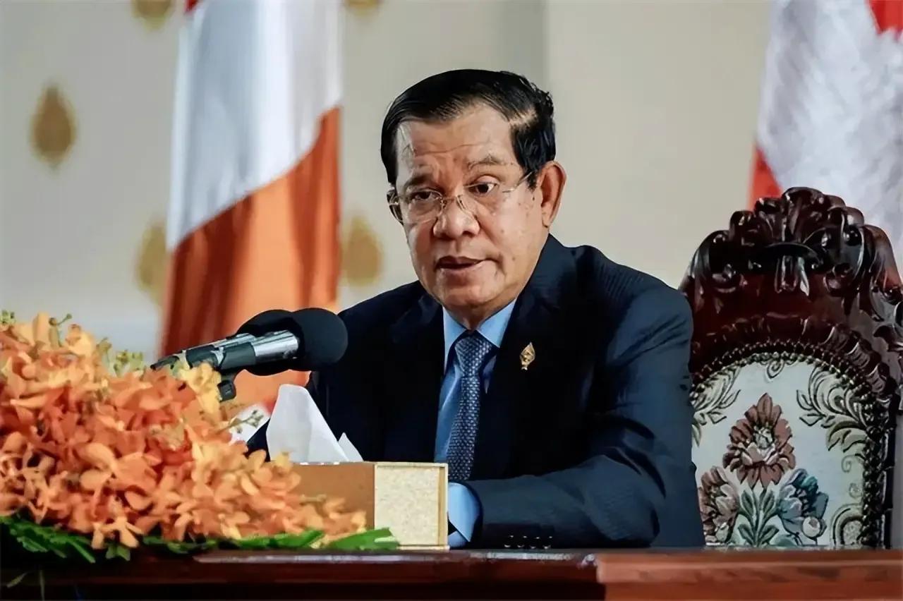 为什么说柬埔寨踩到泰国旅游业的底线了？首先柬埔寨这回确实踩了泰国最疼的那根神经