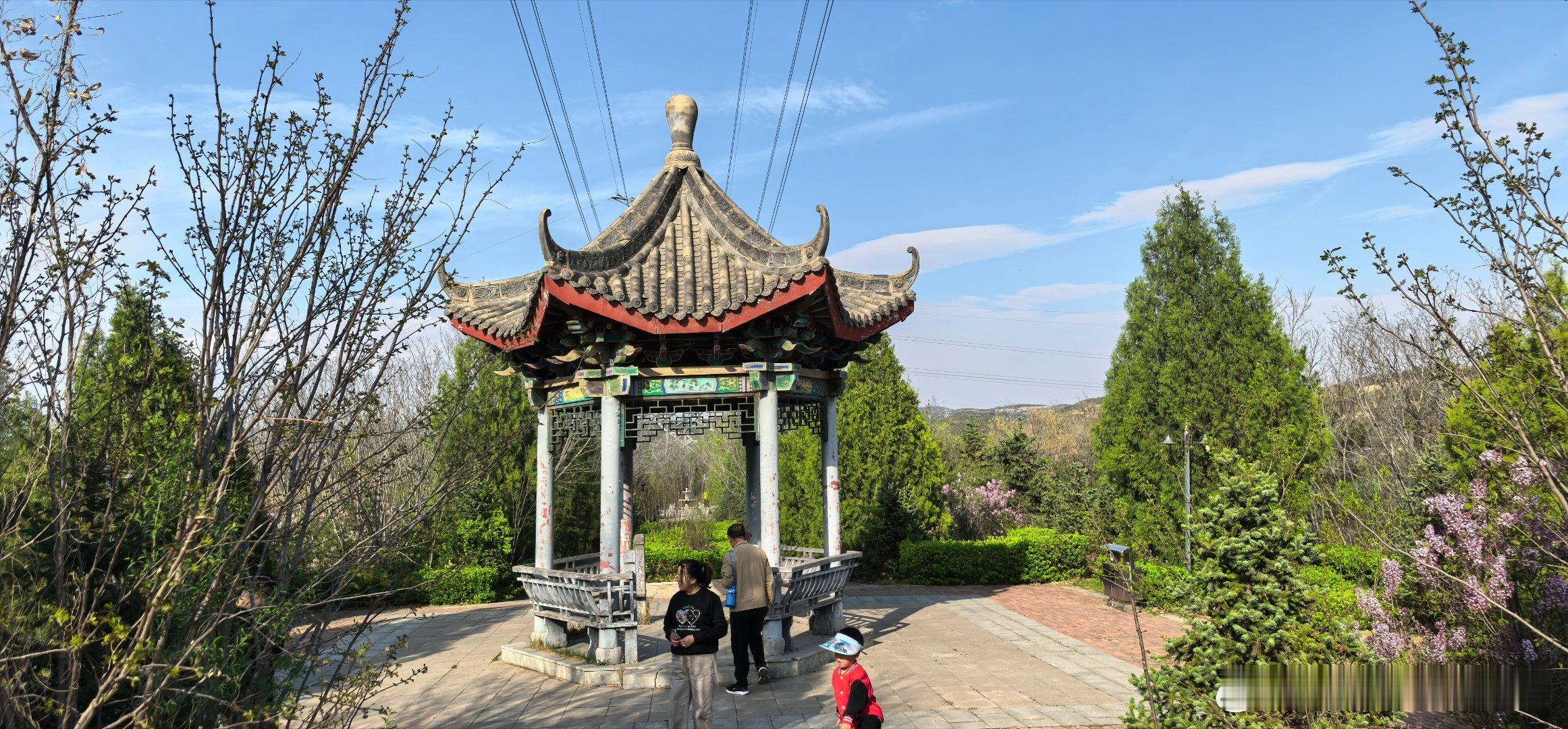 此刻太原东山五龙城郊公园