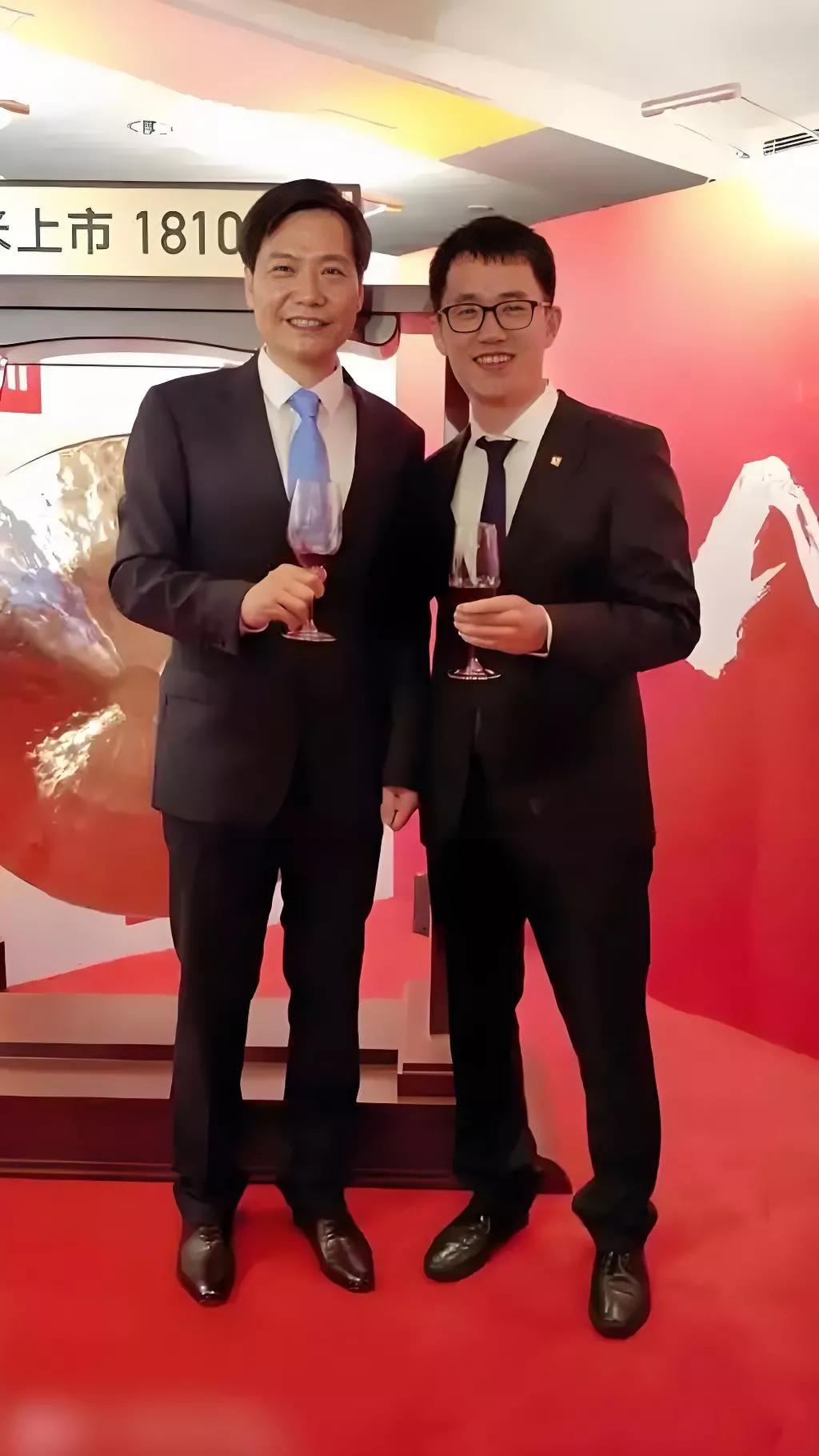 王腾昨晚深夜11：16发布了道歉博文！他说，“很惭愧跟大家说声抱歉，过去犯了