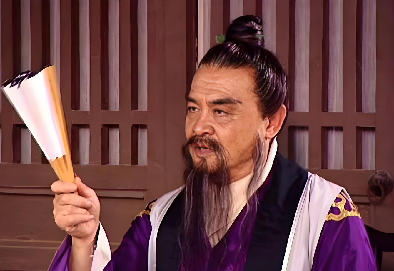 唐贞观年间，一个叫马周的书生找袁天罡看相，袁天罡说他活不过一年。一年后，袁天罡再