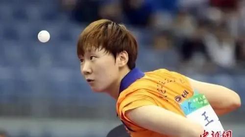 尚能饭否？就在半决赛！因为：她的对手是：国乒女队王曼昱；此前，梦能