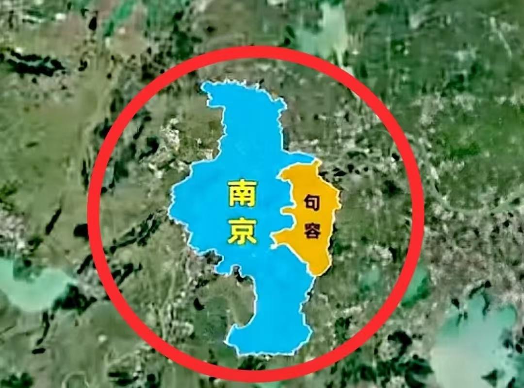 南京人坐S6号线去句容买菜，镇江车牌在宝华镇越来越少，句容话听着比镇江还像南京话