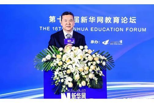 中央最近亮剑了，十五五规划直接把“遮羞布”扯了下来。 5000万大学生，满大