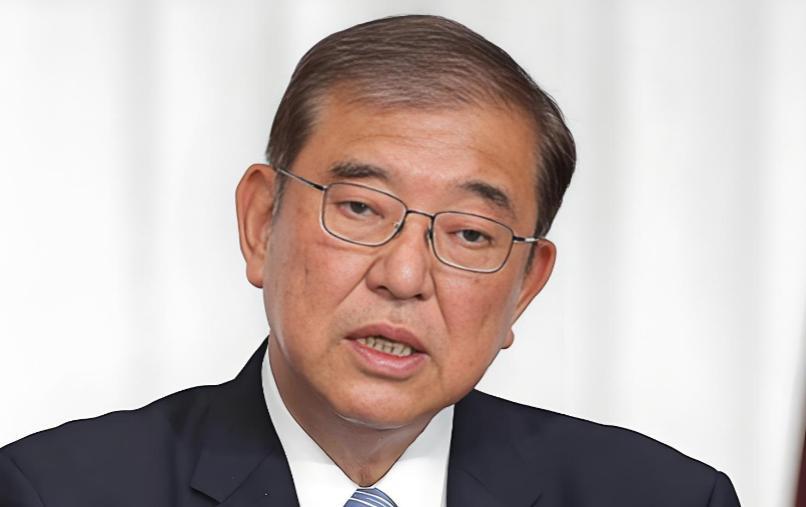 日本扛不住了，石破茂出面降温，中方二字绝杀，高市休想蒙混过关高市早苗一句“