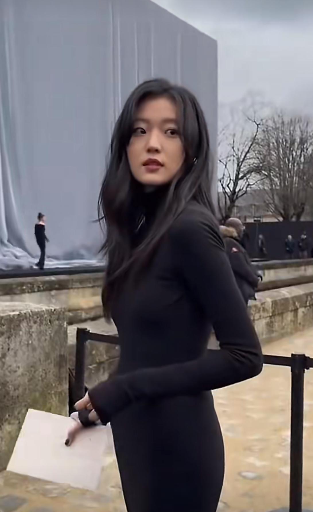 孙千：从“漫画腿”到实力派，红毯争议与作品积累的平衡之路