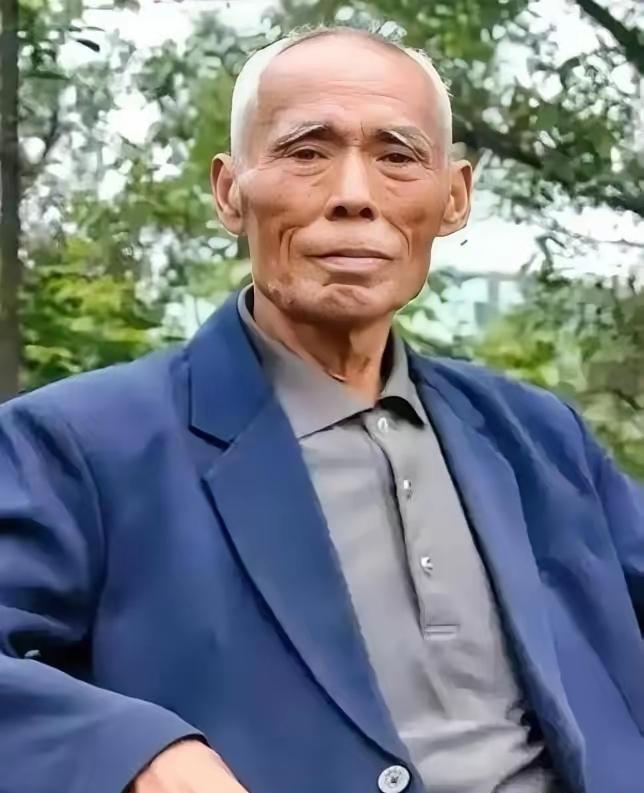 1949年，杀害过小萝卜头的国民党特务杨钦典，偷偷将19名革命志士放出监狱