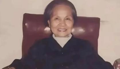 “我是周总理曾经的妻子，我想见一见他！”1953年，一妇女来到中南海求见周总理，