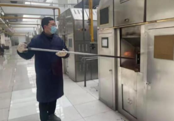 一位在火葬场奉献大半辈子的老者透露，多达90%之人并不知晓，遗体火化后，和大部分