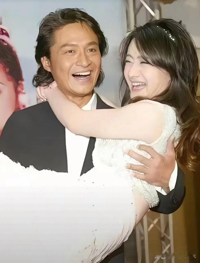 回看马景涛陈德容年轻时期同框，年少颜值绝佳，年轻时候的马景涛俊朗帅气，颜值太惊艳