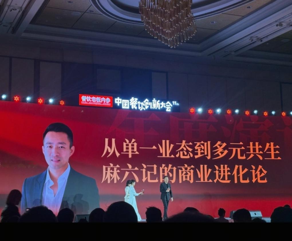 汪小菲到底有多爱他的两个孩子像汪小菲这样爱孩子，疼孩子的爹，很少见，特别是他