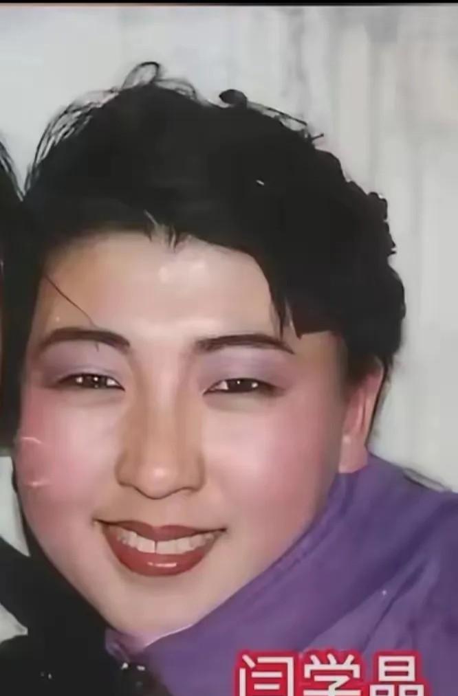 这哪是母女？简直是共用一张脸！闫学晶女儿才7岁，五官却像从妈妈脸上直接复制粘
