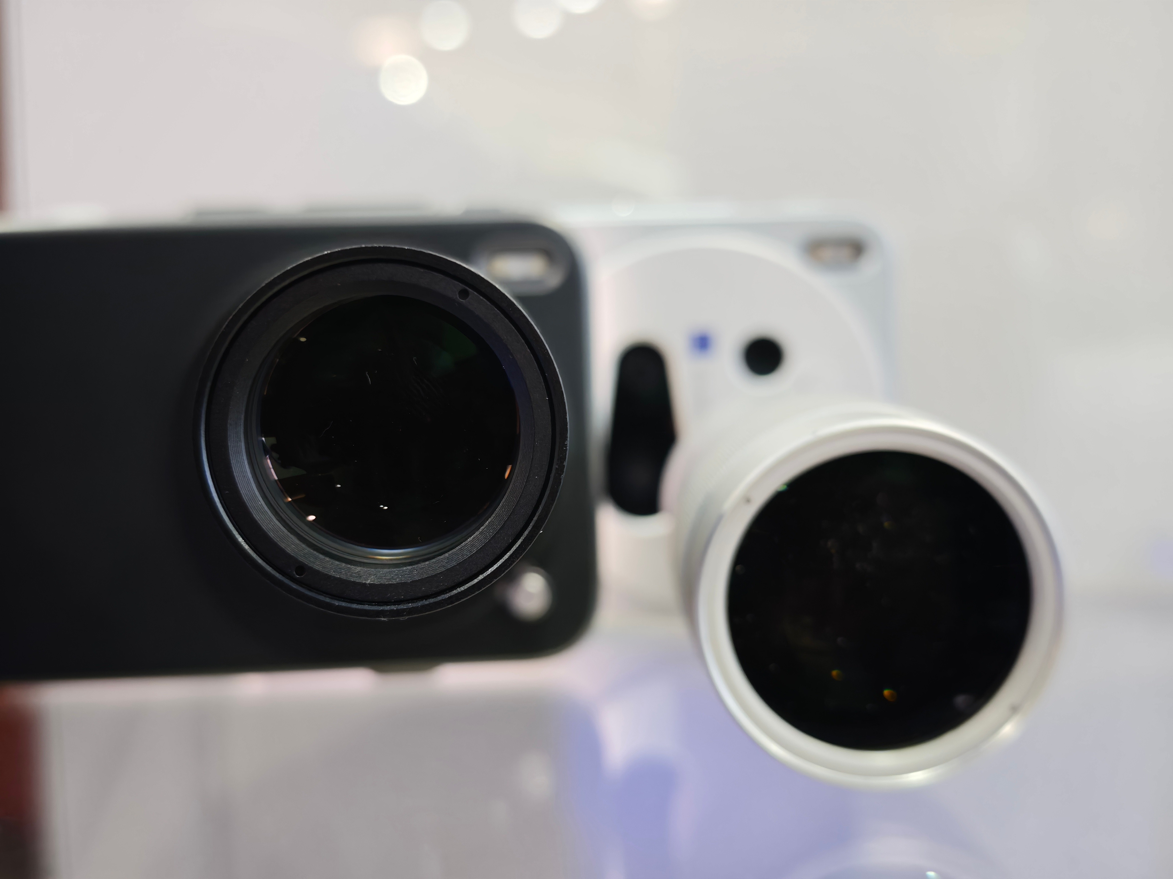 在群里看见其他老师在mwc2026拍的vivoX300Ultra的真机图2