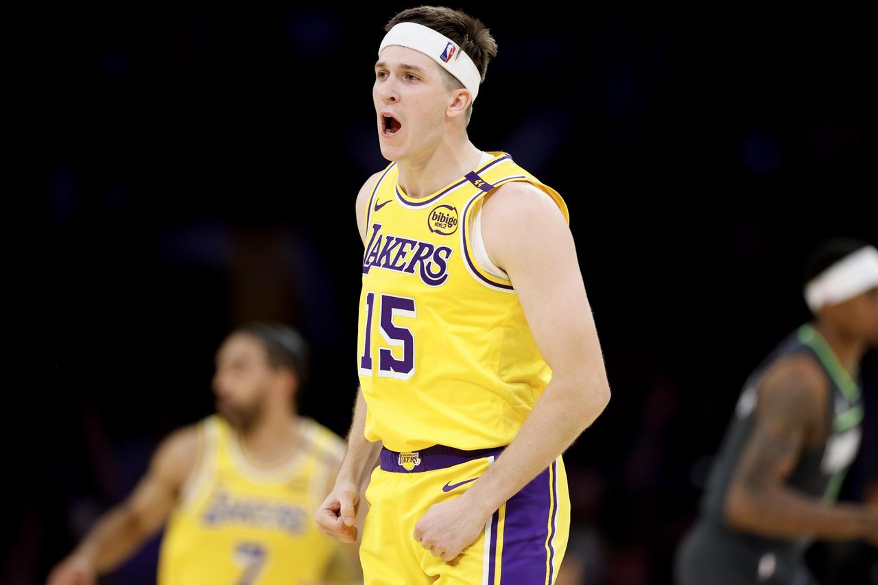 当初弄来滥竽充数的，结果却成核心的5位NBA球员：湖人里夫斯领衔！雄鹿去年以