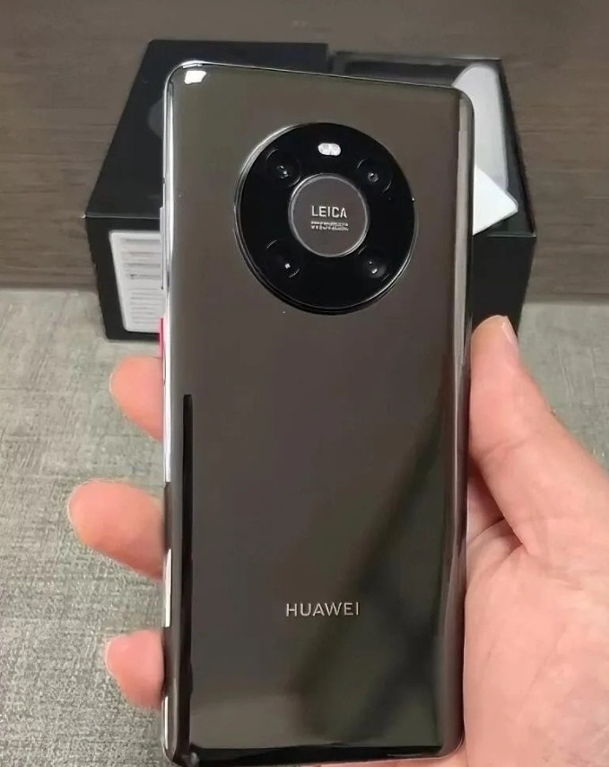 想跟余承东说声抱歉，Mate70Pro已经不缺货了，但还是不想买这不能怪我，