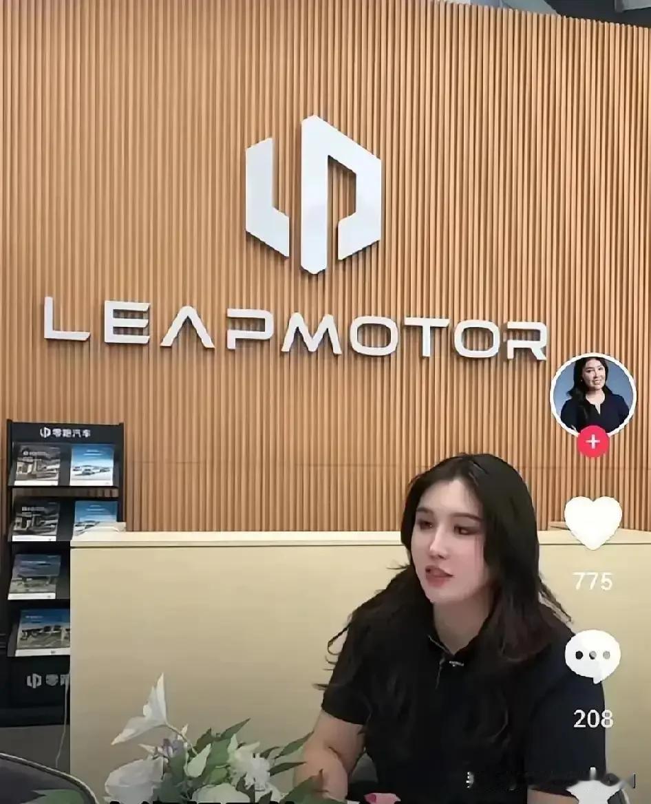 一把好牌打得稀烂！永州“赠车女老板”唐蕾算是把自己的锅砸了。湘超开赛初期，