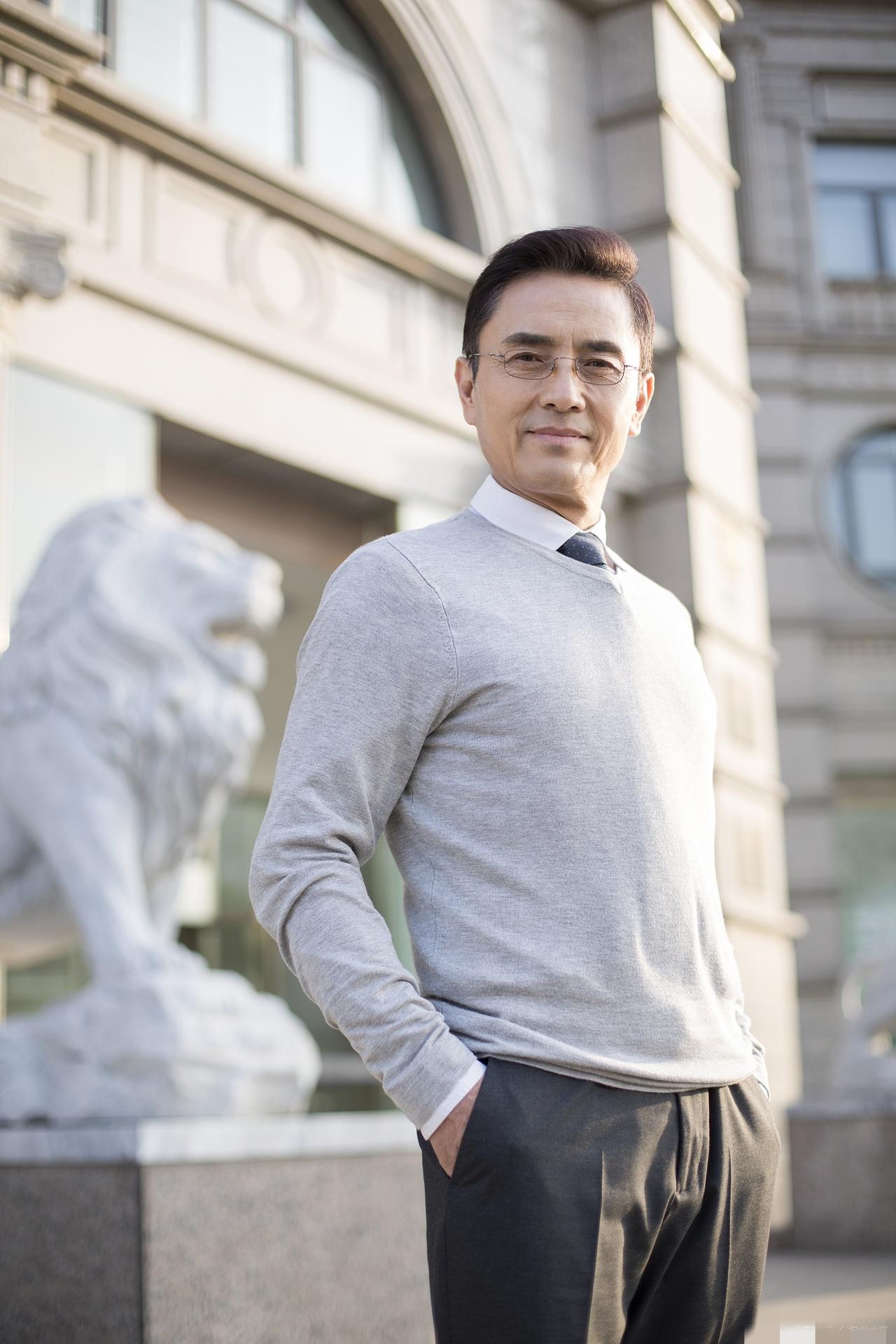 愿意为你花钱的男人，心里到底在想什么？男人愿意为你花钱，从来都不是单一的“