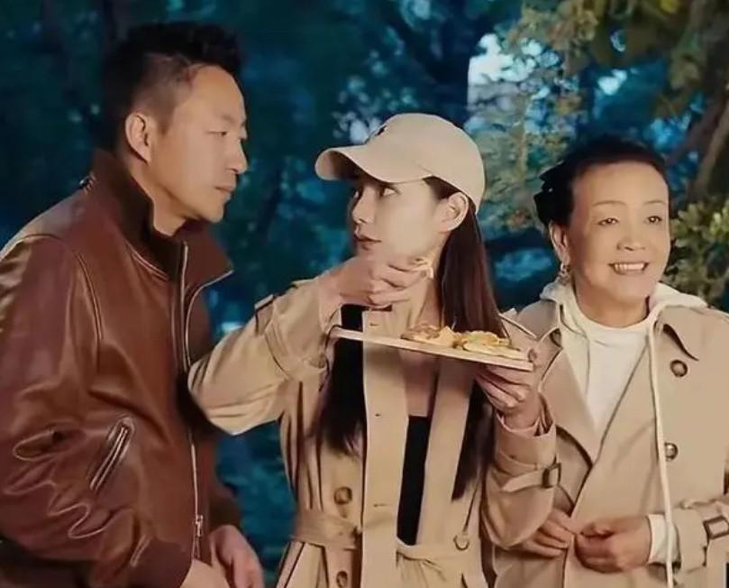 马筱梅去告了前夫朋友爆料她出轨是诽谤，结果人家有证据，被法院盖章出轨属实。自己犯