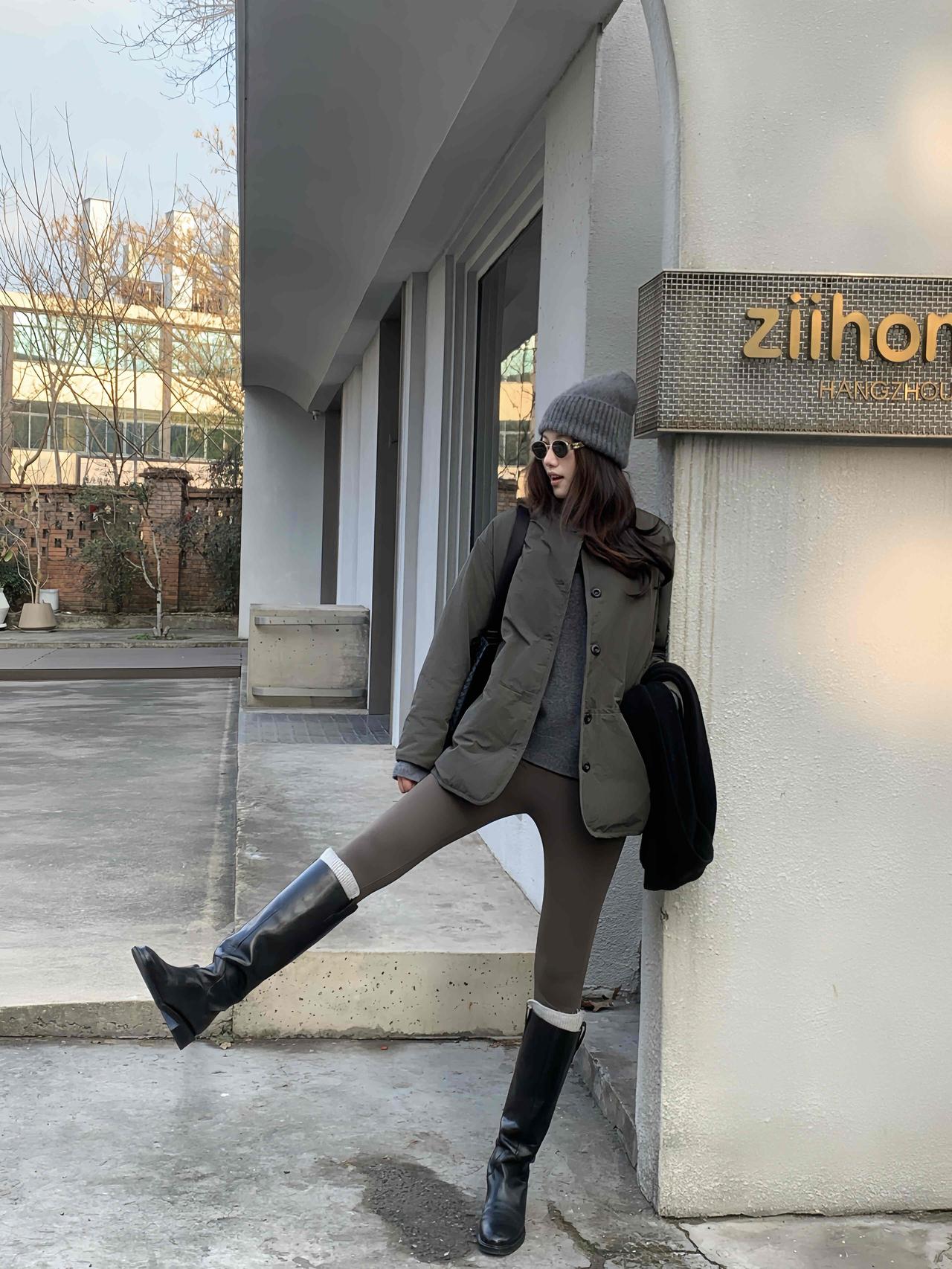 分享美女穿搭服饰