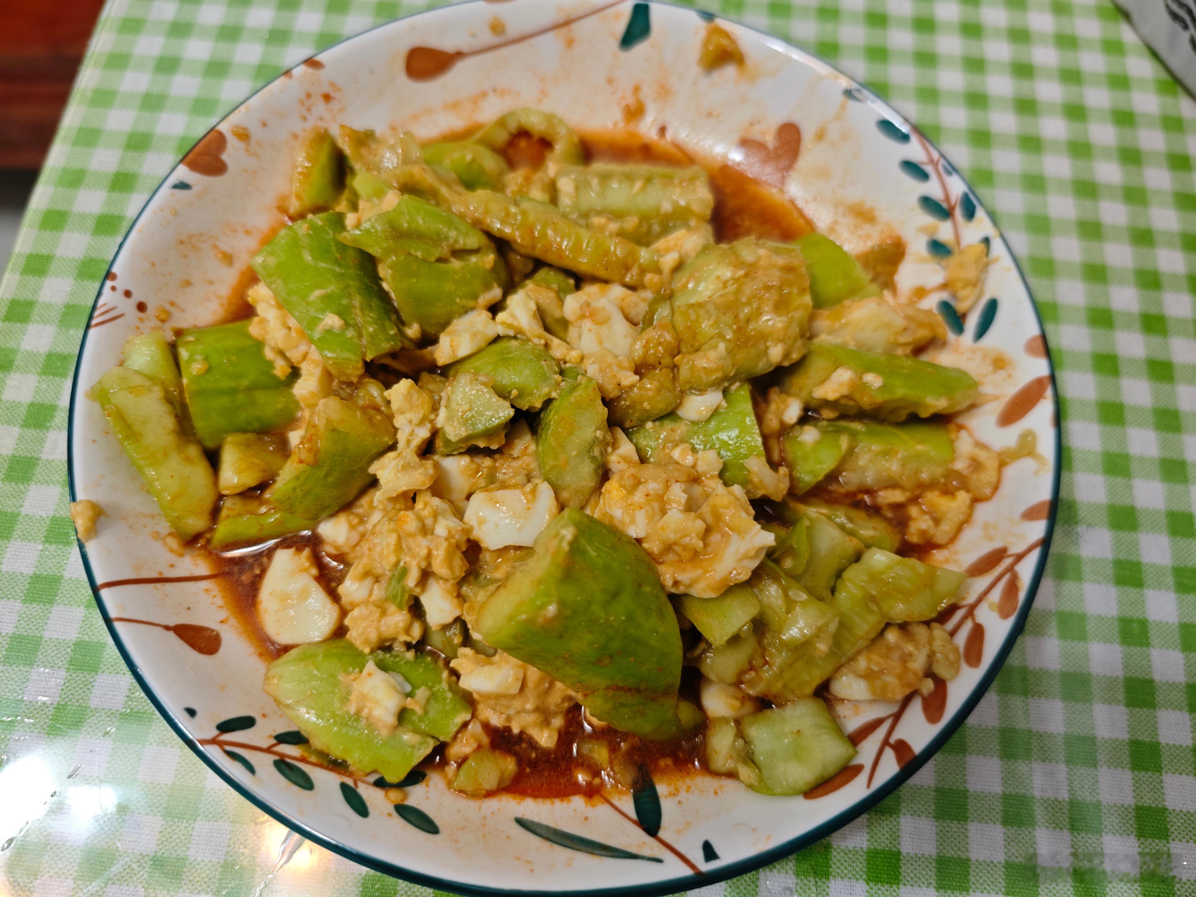 仅有的一天休息还忙到现在才吃午饭[哭哭]​​​