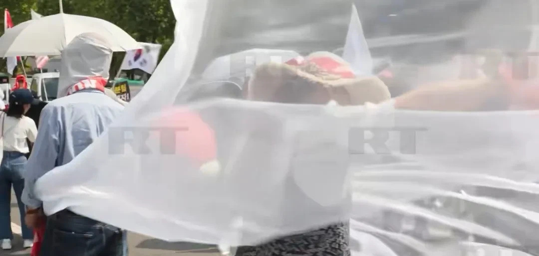 尹锡悦支持者集会抗议审判停止---