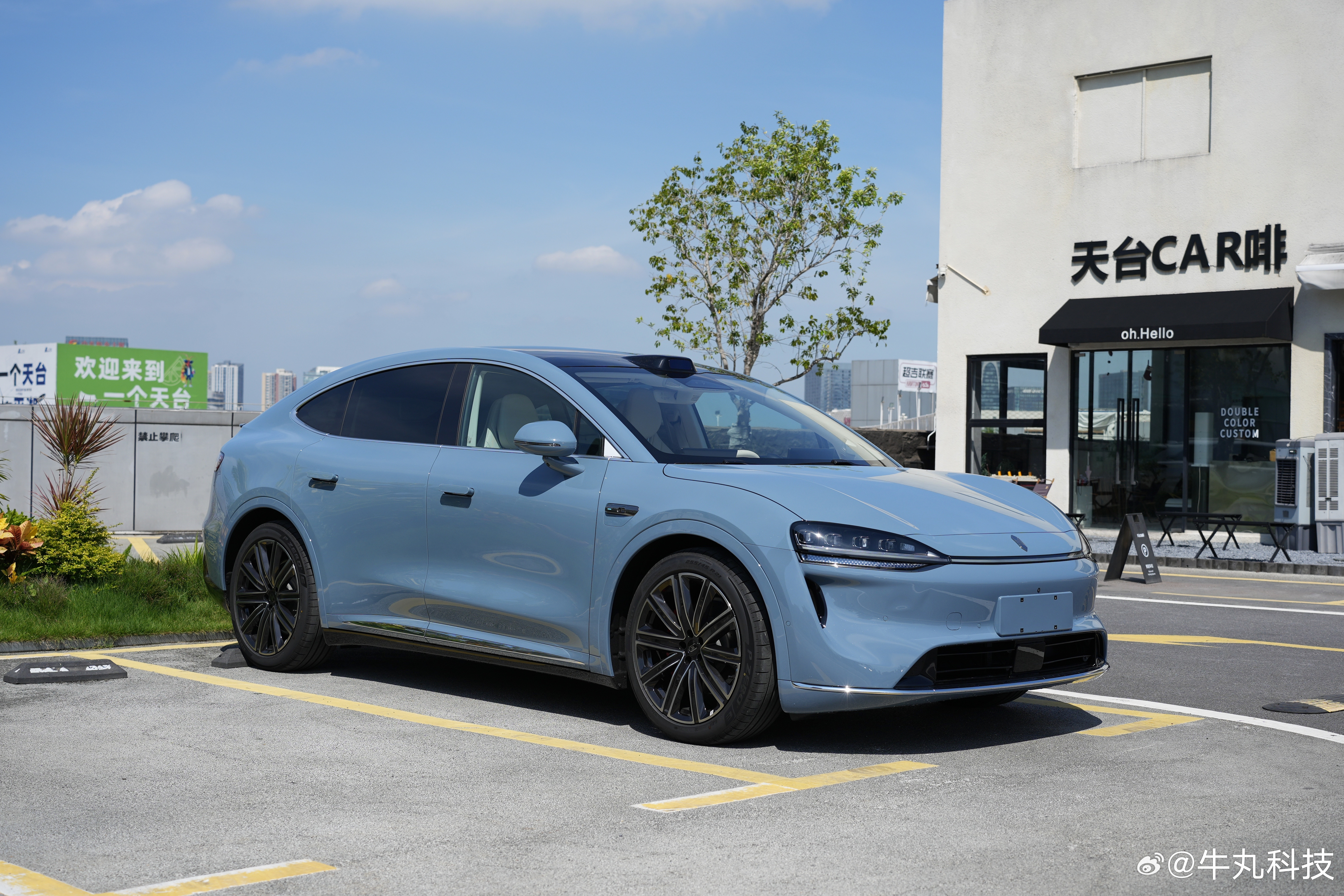 不愧是就25万级王者SUV，智界新款上市15天，大定突破21000台！新款智界R