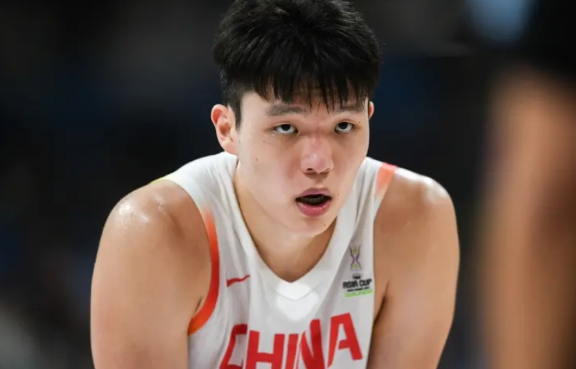 杨瀚森被多支球队看中，他的未来值得期待！乐透抽签仪式一结束，杨瀚森就成了焦点