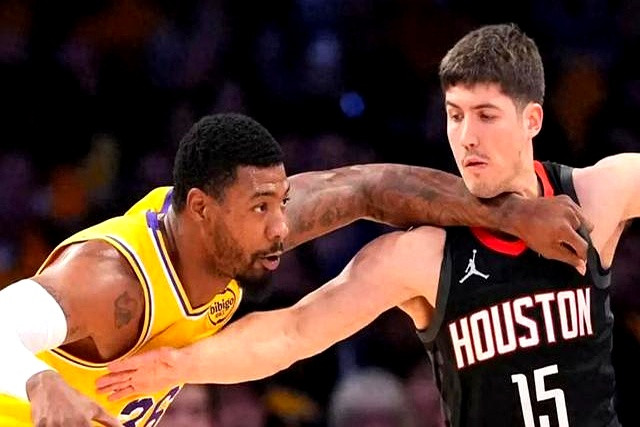 1换3，火箭真要挥别谢泼德？这提案看呆。4月26日，西部首轮打到...