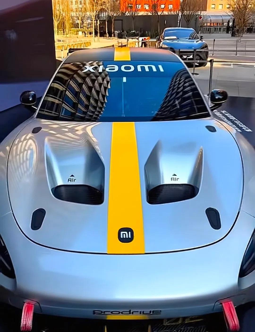 2026年2月12日，长沙消费者起诉小米汽车挖孔机盖一案，长沙市开福区人民法院一