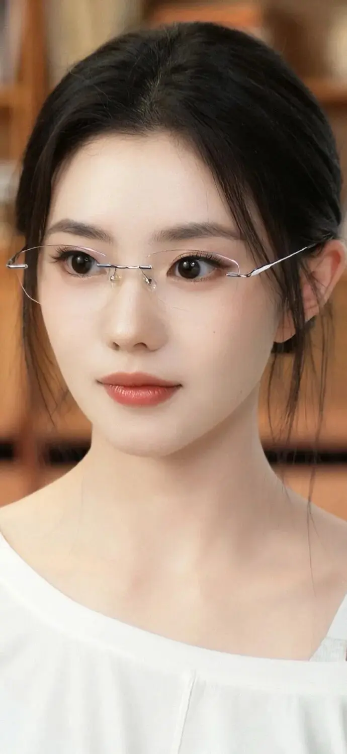 刘浩存 纯欲少女