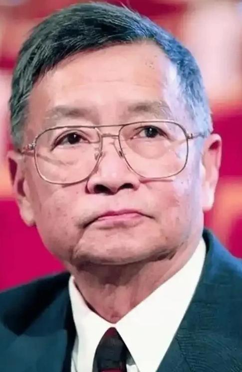 “我的祖父梁启超，父亲梁思成，再到我，三代都是失败者！”，林徽因的儿子梁从诫，在