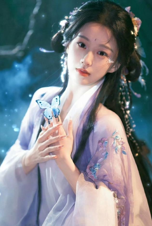 包上恩王弘毅《月明千里》即将定档！包上恩近两年播了好几部女主剧，和宋威龙的《韶