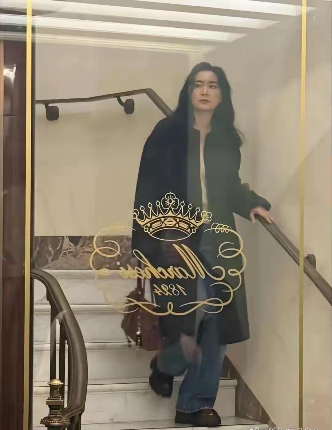 现在小品和综艺再也见不到贾玲身影了，对于观众而言，挺遗憾的。现在的贾玲，早已不