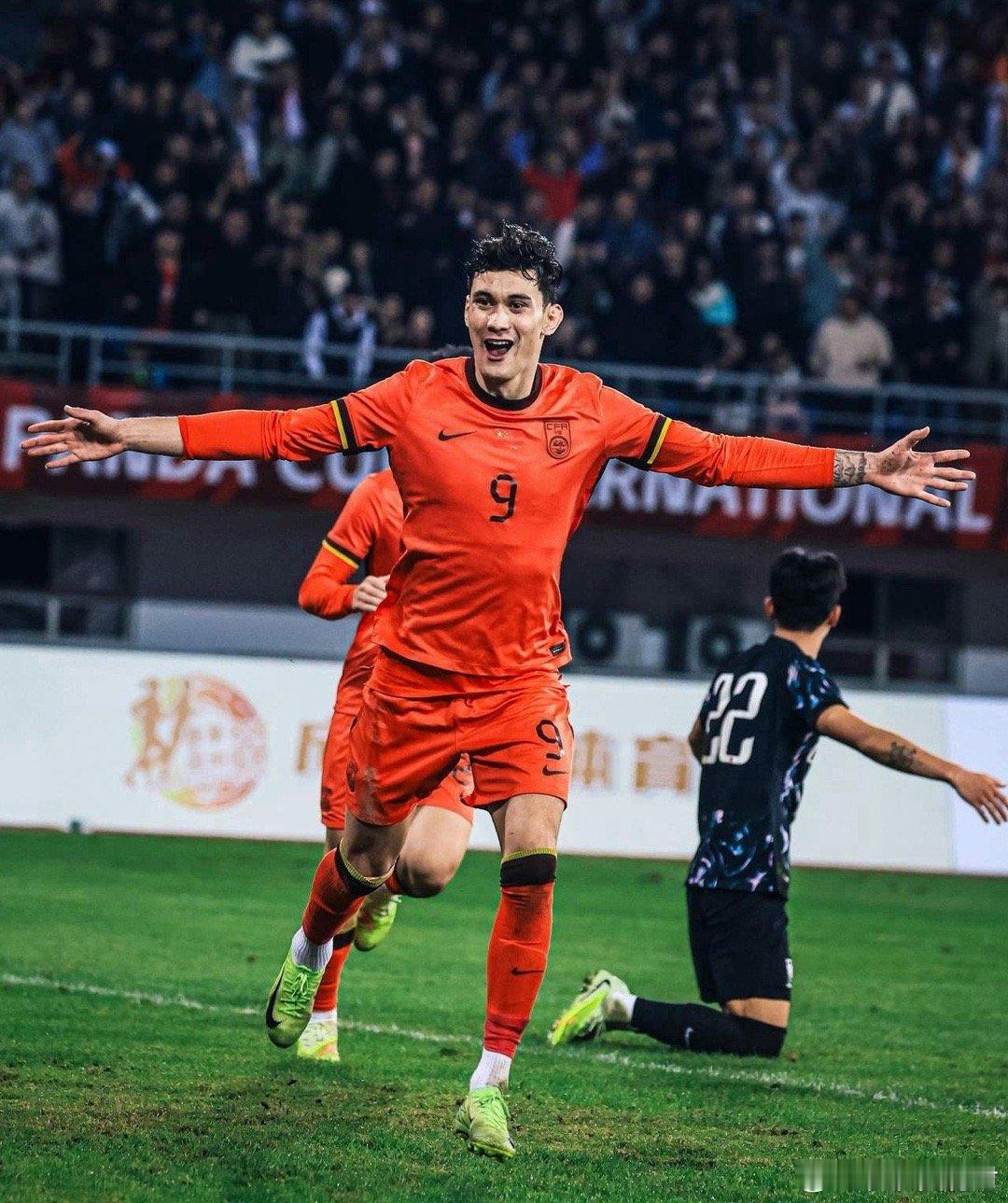 拜天拜地拜合拉木！这次不是租借，而是转会，成都蓉城有望签下拜合拉木！据直播吧爆料