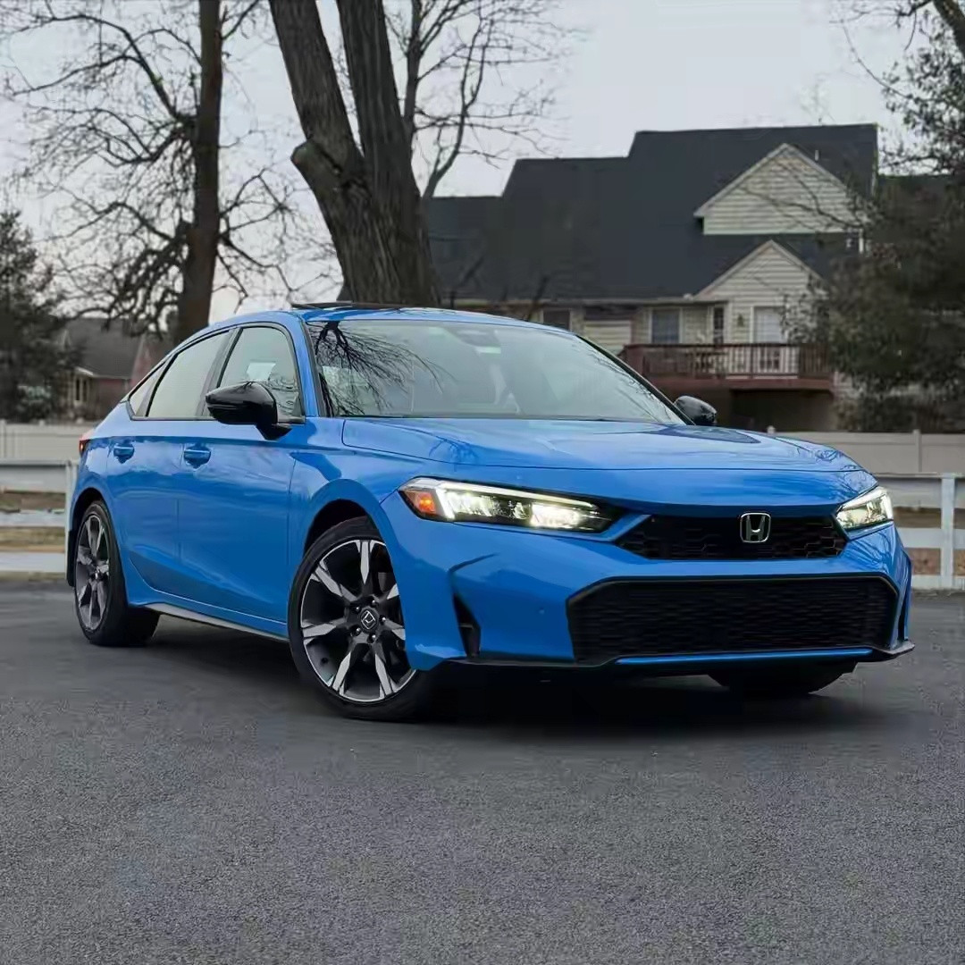 本田思域本田思域（HondaCivic）是本田汽车旗下的一款紧凑型轿车和运动轿