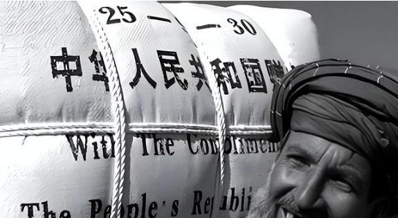 拿走中国167架战机，转头按废铁价卖给西方，甚至连一辆二手车的钱都不值。在咱