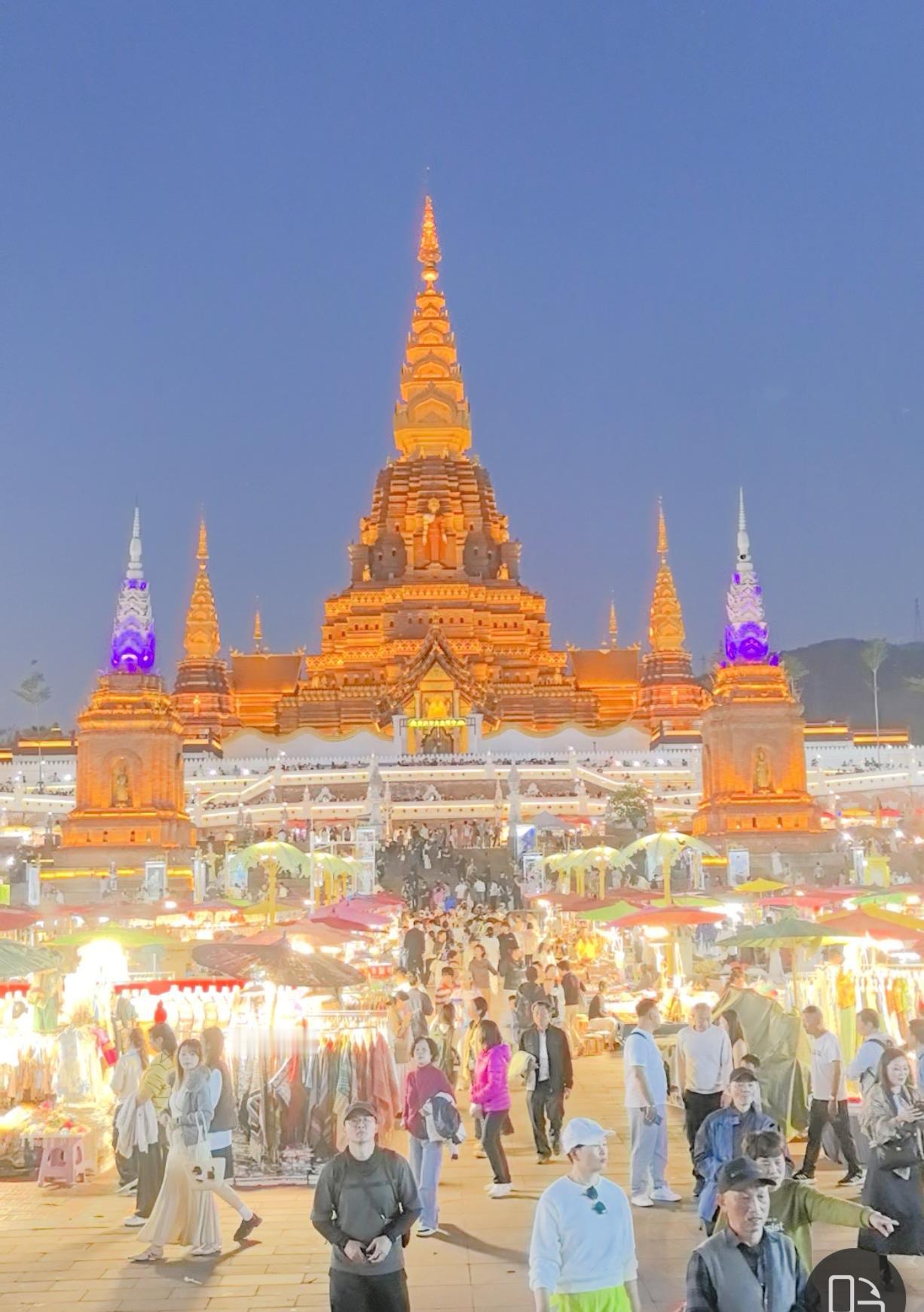 到西双版纳啦，感受到了什么是旅游城市昨天，我们从普洱出发，到了此