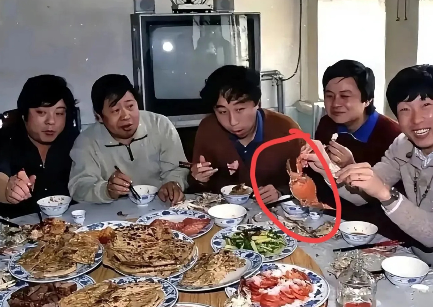 89年竟然能吃上这个，可不是不一般人家，这顿饭全下来应该花费不少吧？