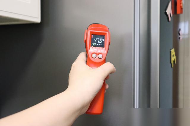 装修踩过最坑的雷！就是跟风做嵌入式冰箱！现在大家为了空间利用率，把冰箱塞柜子里，