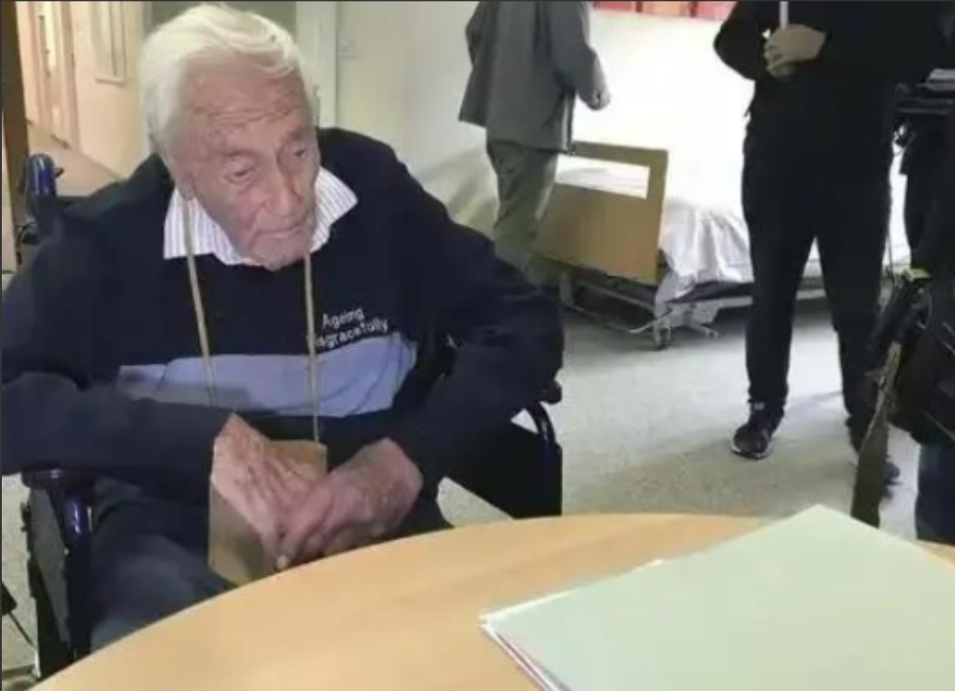2018年，澳大利亚一位104岁的科学家，前往瑞士接受安乐死，当药物注射到他的体