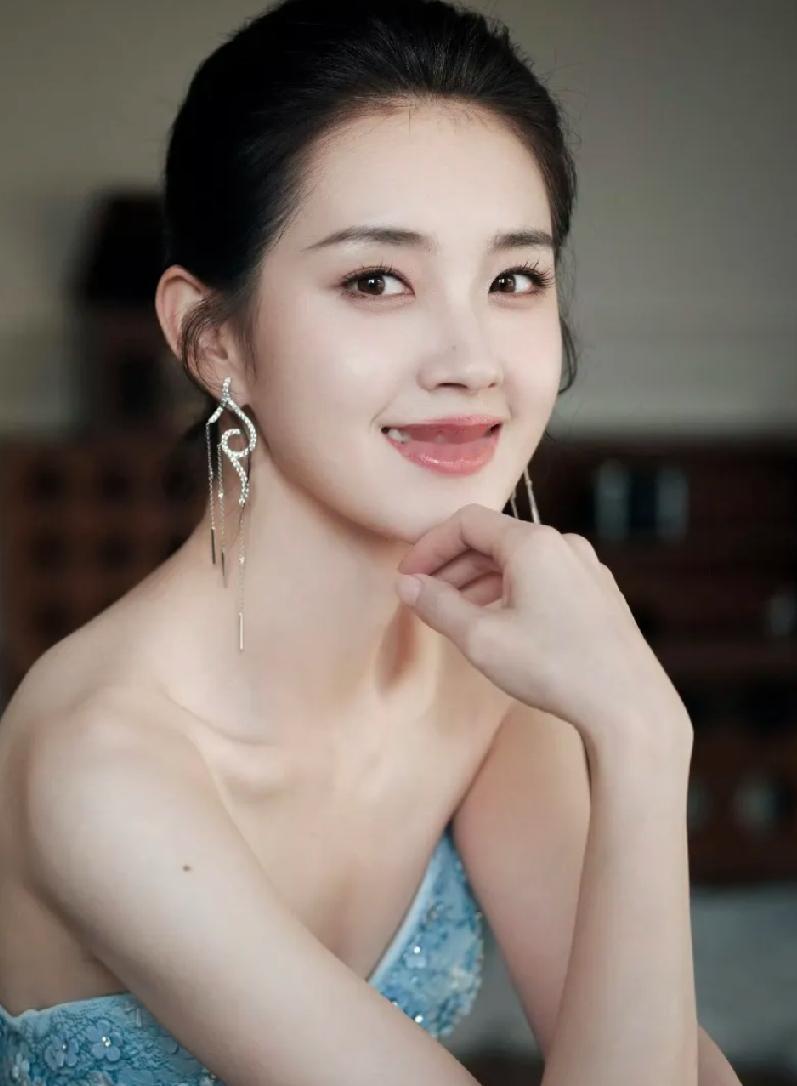 郭宇欣录音翻车，给内娱所有的女明星提了个醒！那就是，做人一定不能膨胀，说话一定要