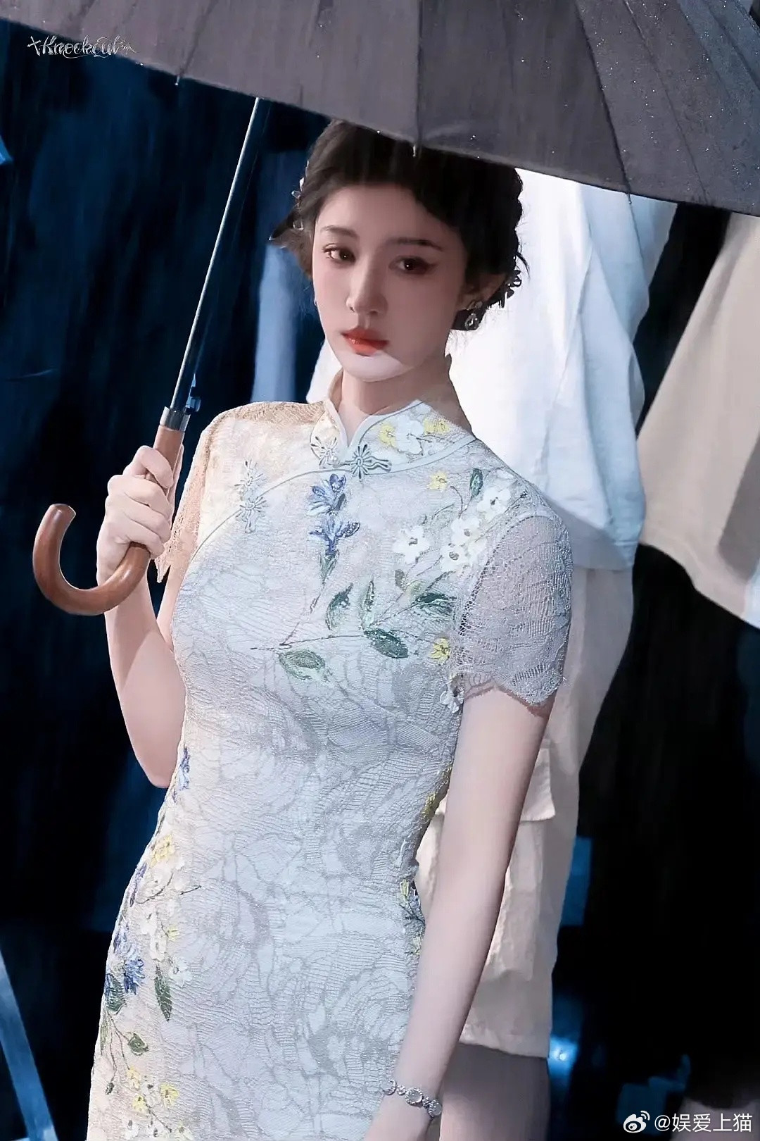 这谁还能认出来是王楚然啊，p成啥样了都