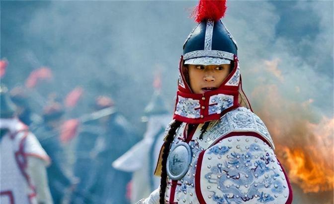 1650年，39岁的多尔衮在郊外打猎，突然坠马受伤，不久就去世了。他的哥哥大喜过