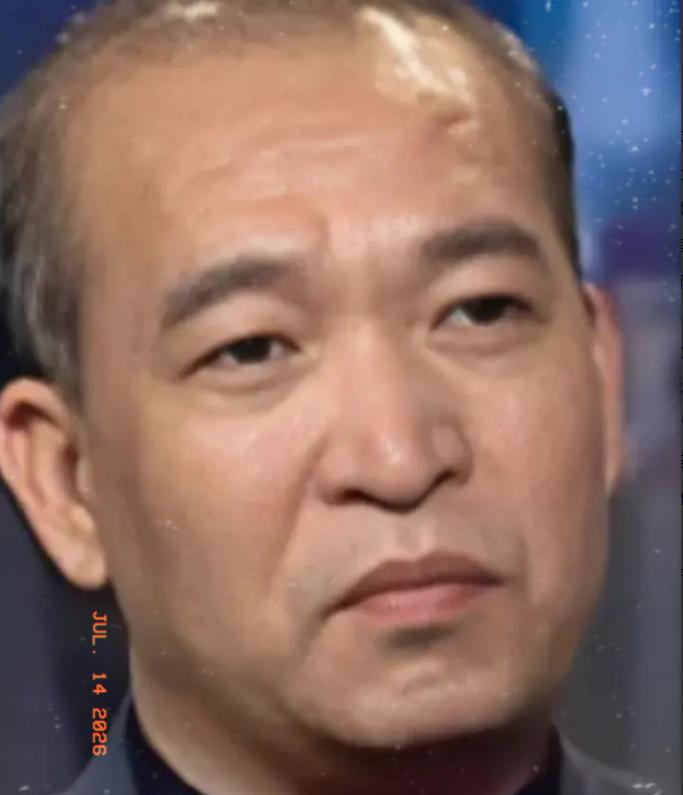 6万件文物，估价超8亿，足够装满40个集装箱。1981年春天，一个27岁的穷画家