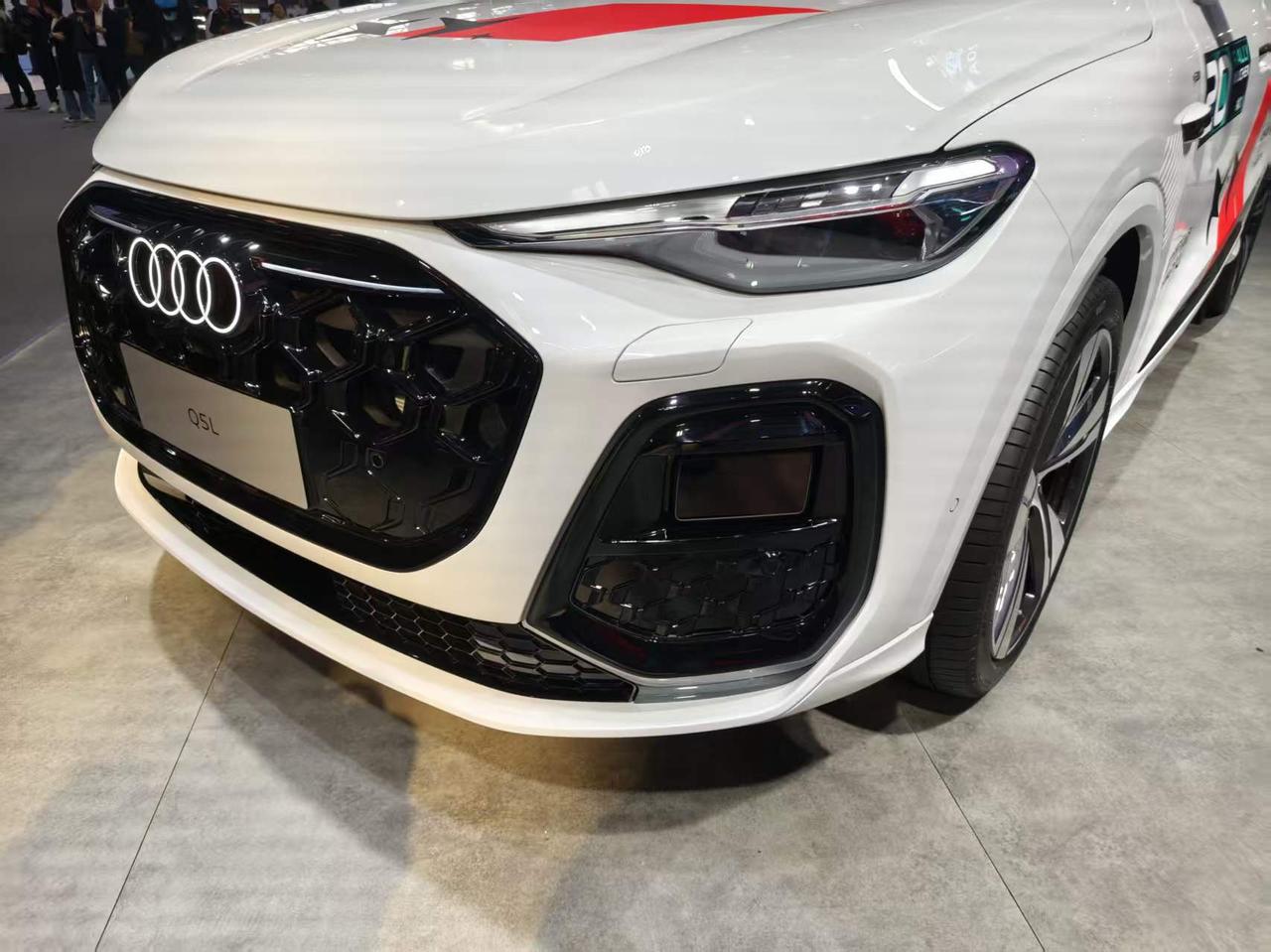 长途自驾神器：全新奥迪Q5L高速领航简直不要太轻松6.经常跑长途的看过来！北