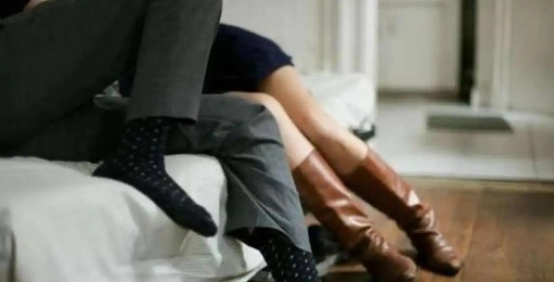 山东，一男子和女网友见面后，多次将其带至宾馆发生关系，更过分的是，男子竟然要借女