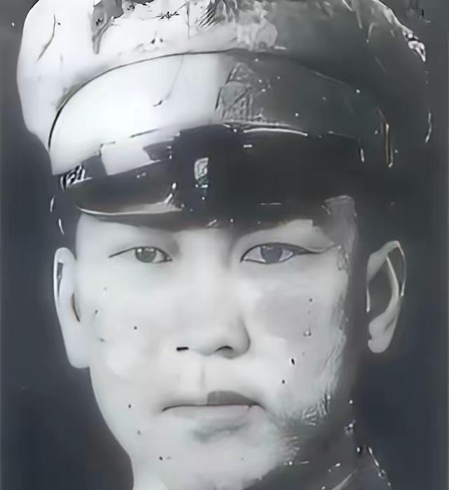 1949年大势已去，国民党将领大多选择死战或起义。唯独120军军长周嘉彬，走出了