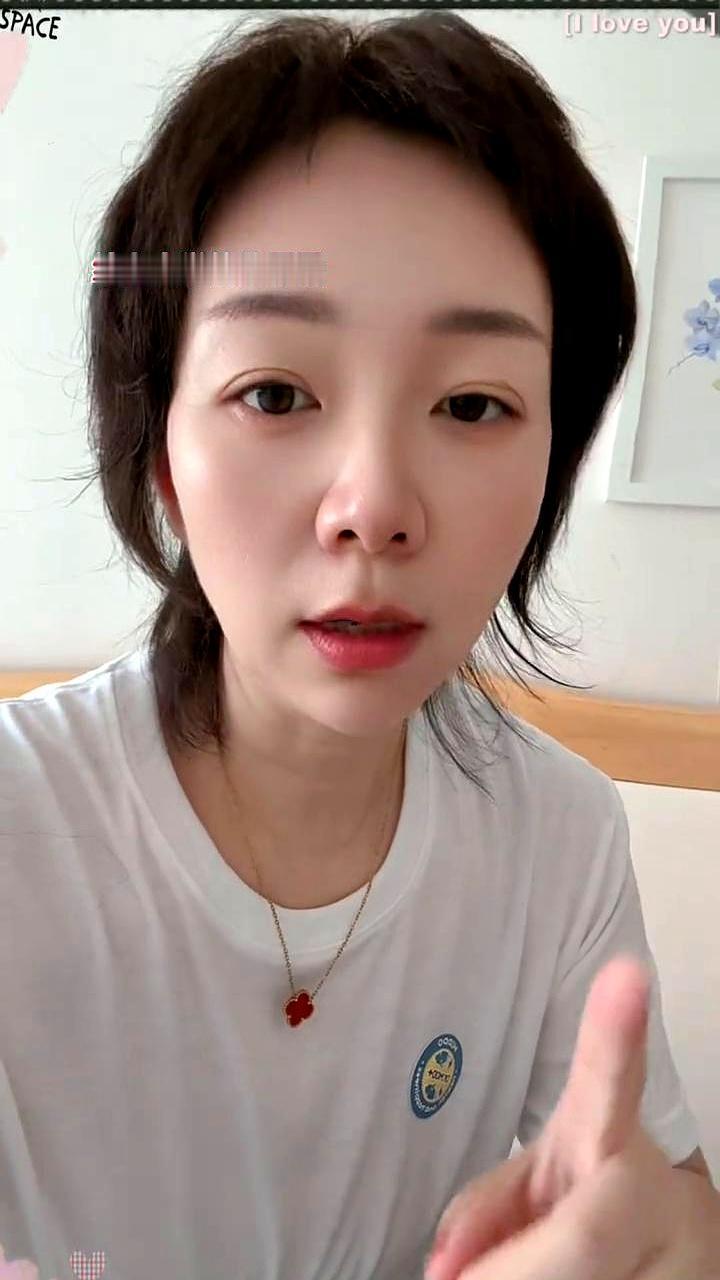 你以为大学最危险的时刻是期末？不，常常就藏在宿舍里那杯水、那粒药里。儿子前