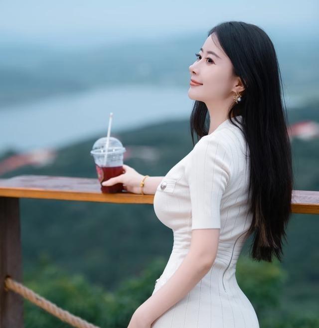 老公喝醉说后悔娶我，心里一直想着前任，我当场心凉了。两个孩子都生了，房子也买了，
