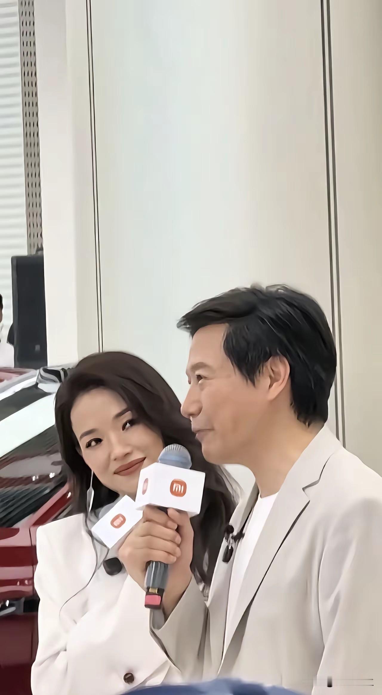 小米与舒淇合作，我认为非常契合小米汽车的调性，这次雷军算是做了一件很对自己脾性的
