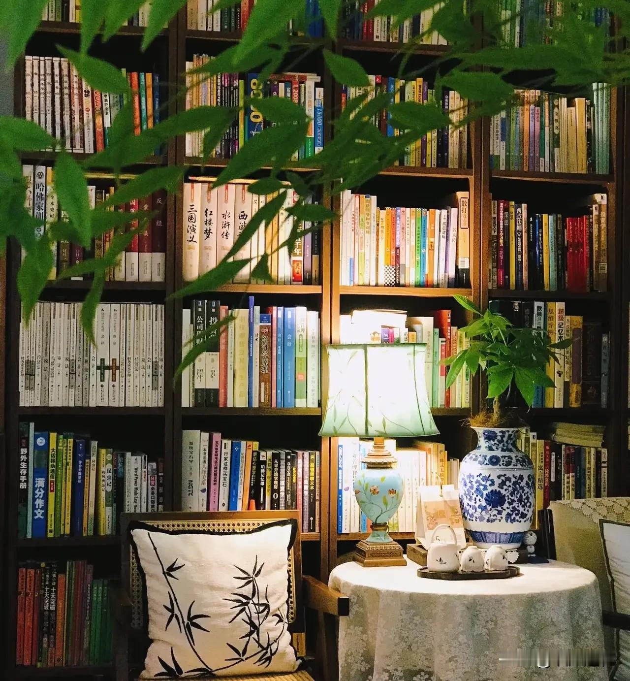 一位退休厅级干部非常现实的话：“人老了，只剩一个人的时候，一定要记住这三件事：